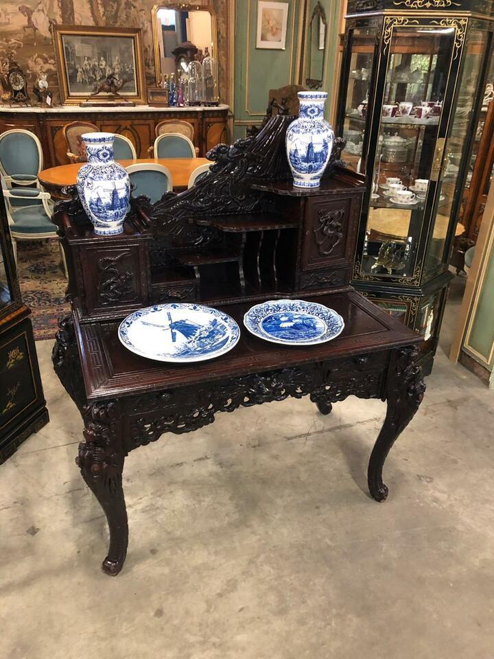 Стол письменный в восточном стиле