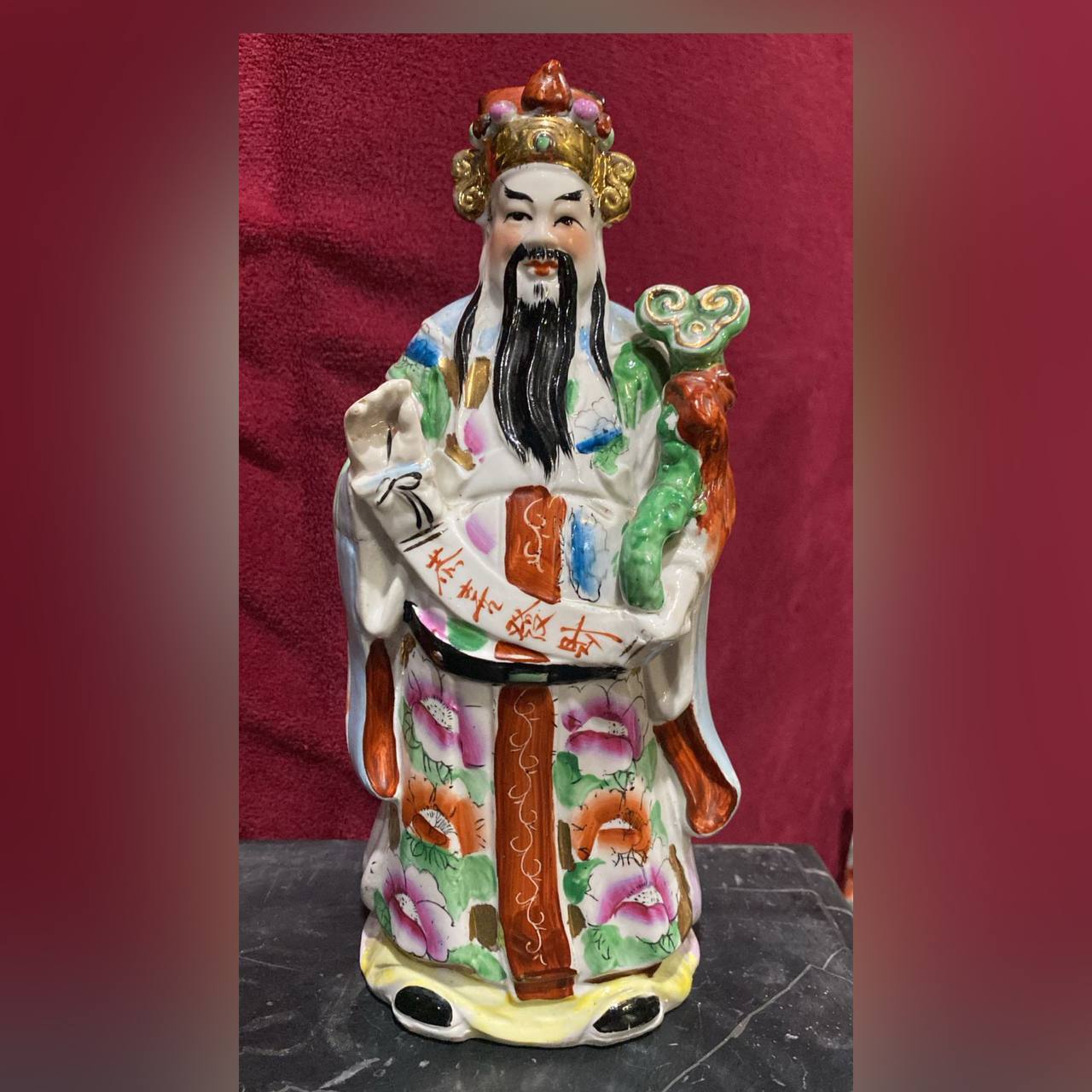 Статуэтка в восточном стиле Старец