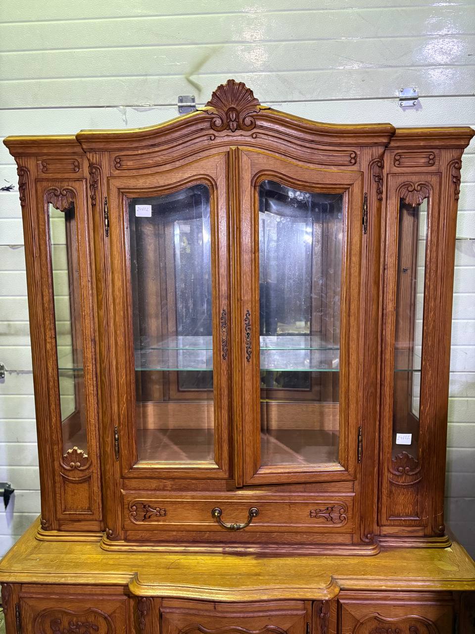 Витрина в стиле Людовика XV