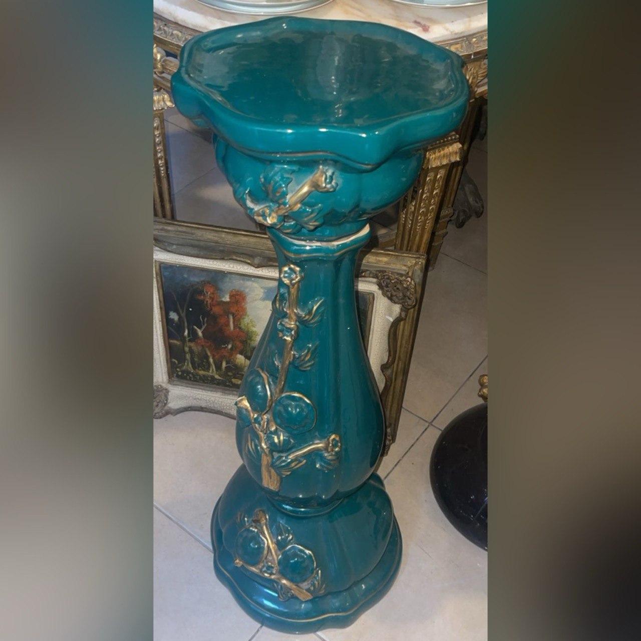 Постамент/подставка/колонна винтажная