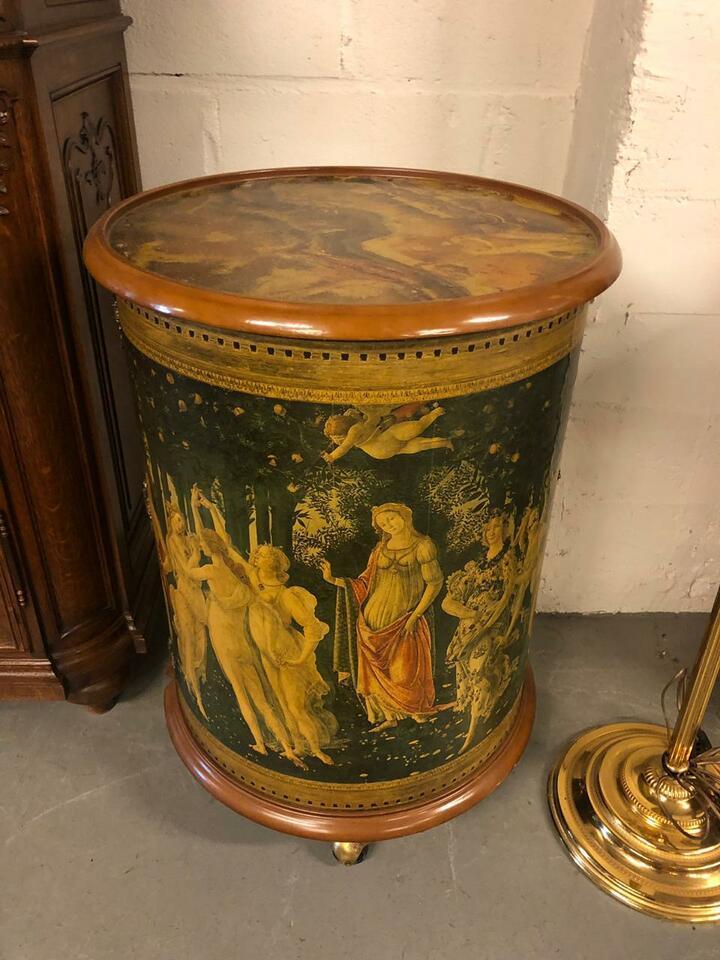 Тумба с росписью