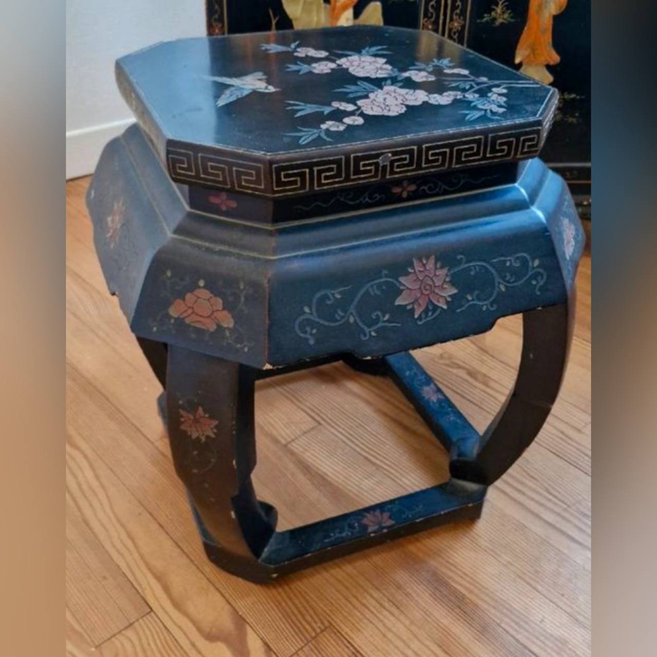 Подставка/Табурет в стиле шинуазри