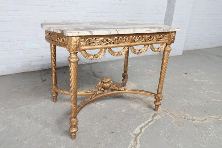 Консоль в стиле Людовика XVI