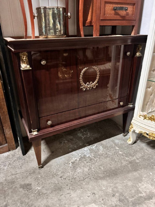 Общие правила хранения антикварных изделий