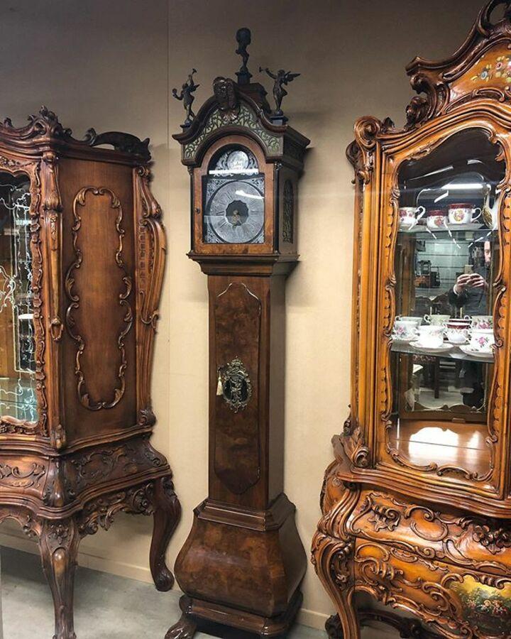 Часы напольные старинные