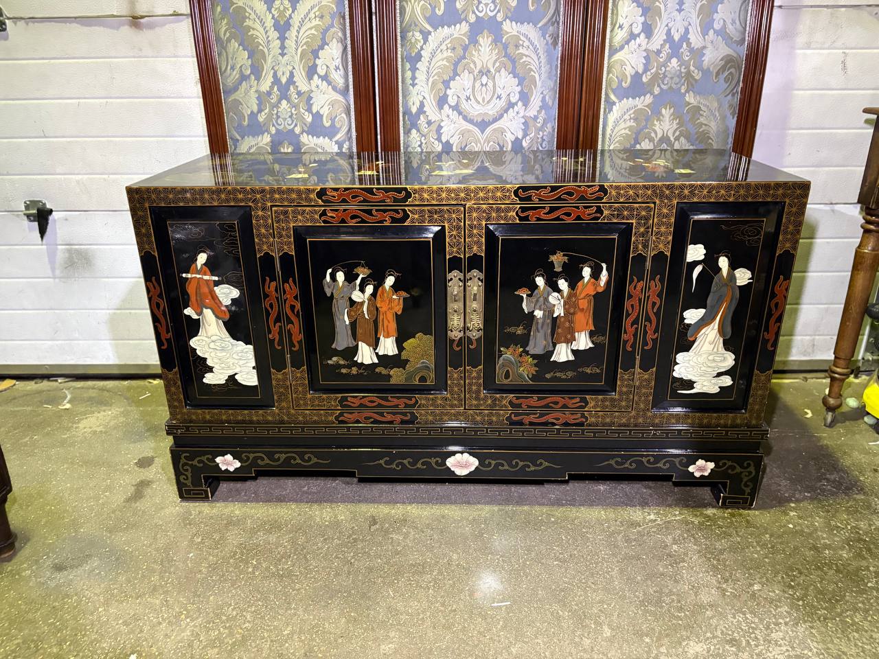 Комод/Тумба в стиле шинуазри