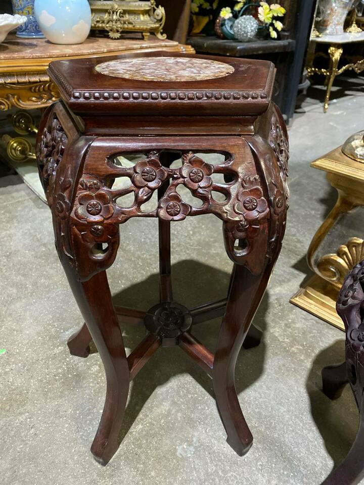 Подставка в восточном стиле