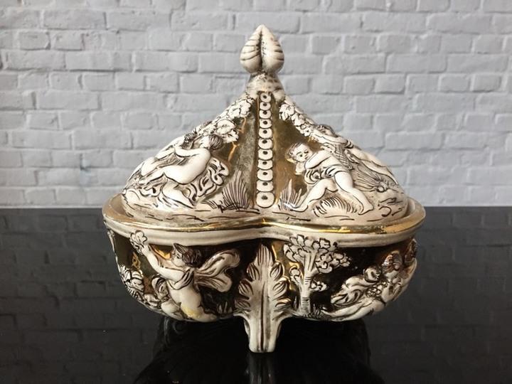 Шкатулка Каподимонте