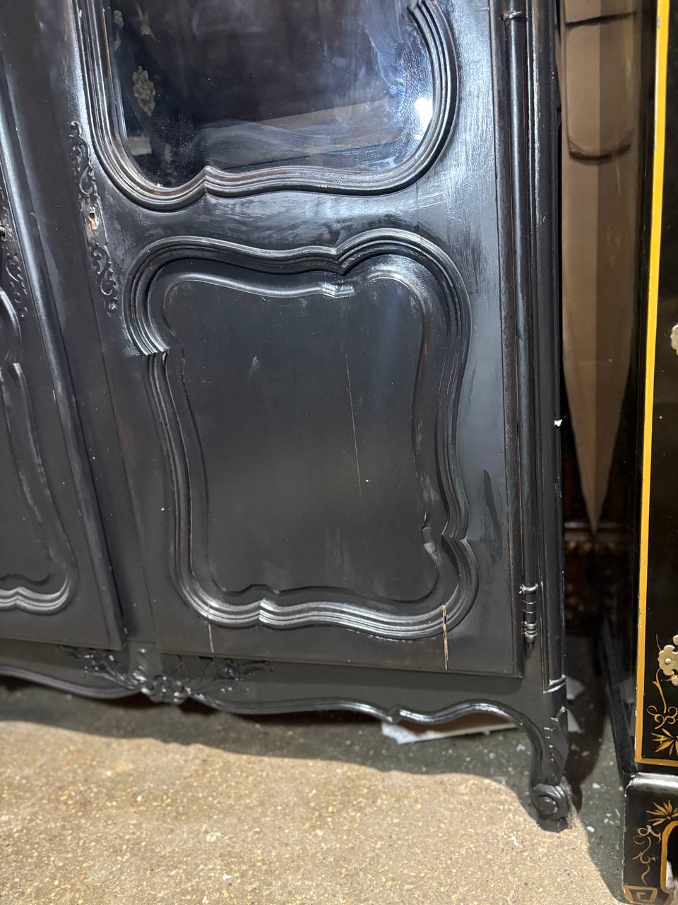 Шкаф/Витрина в стиле Людовика XV