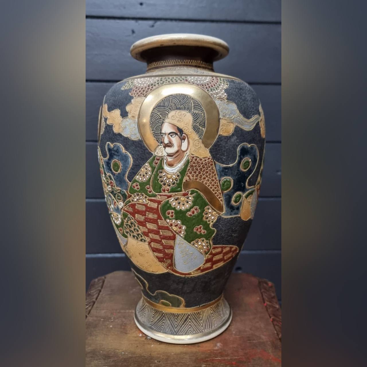 Ваза Сацума в восточном стиле