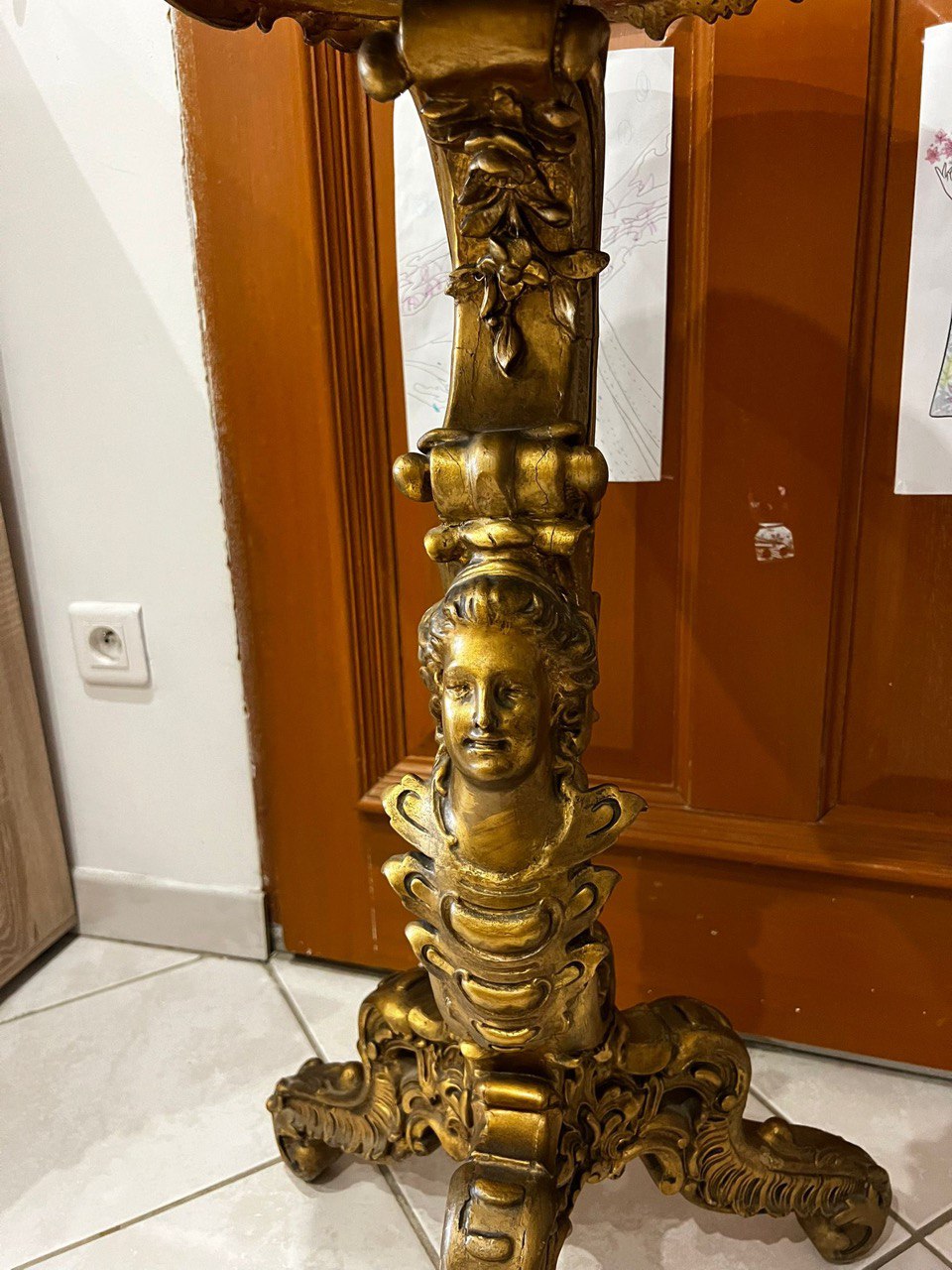 Стол/Подставка в стиле венецианского барокко