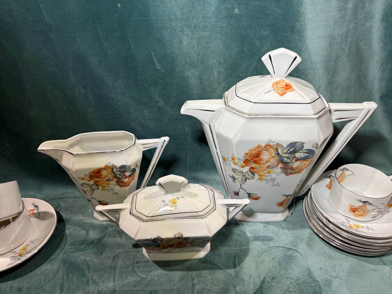 Сервиз чайный/кофейный винтажный на 11 персон