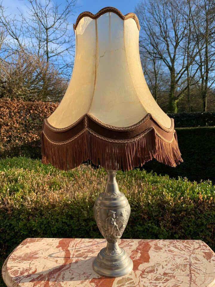 Лампа настольная винтажная