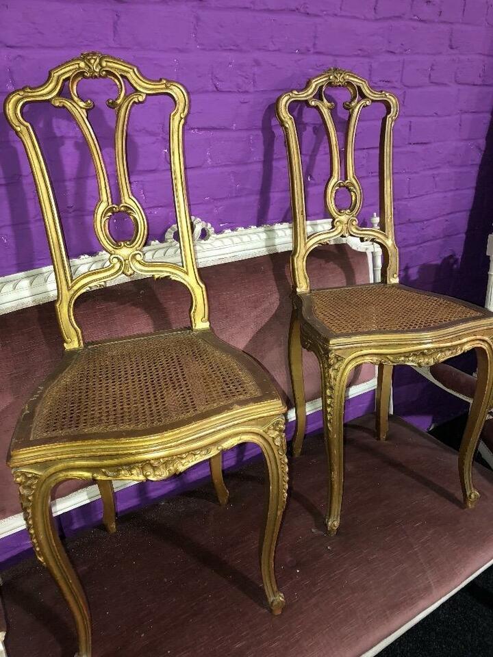 Стул 2 штуки в стиле рококо