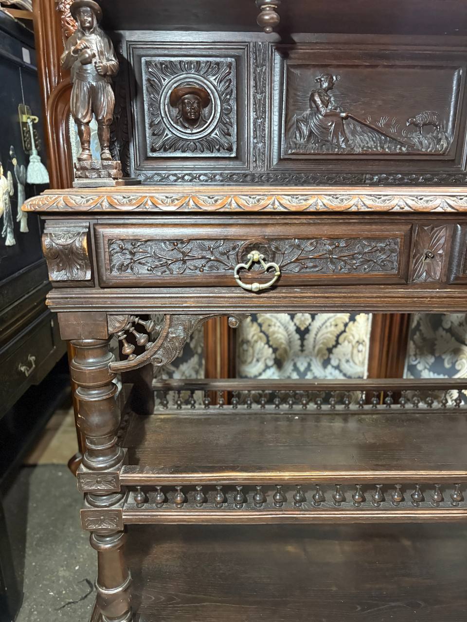 Десертница/Буфет открытый в бретонском стиле