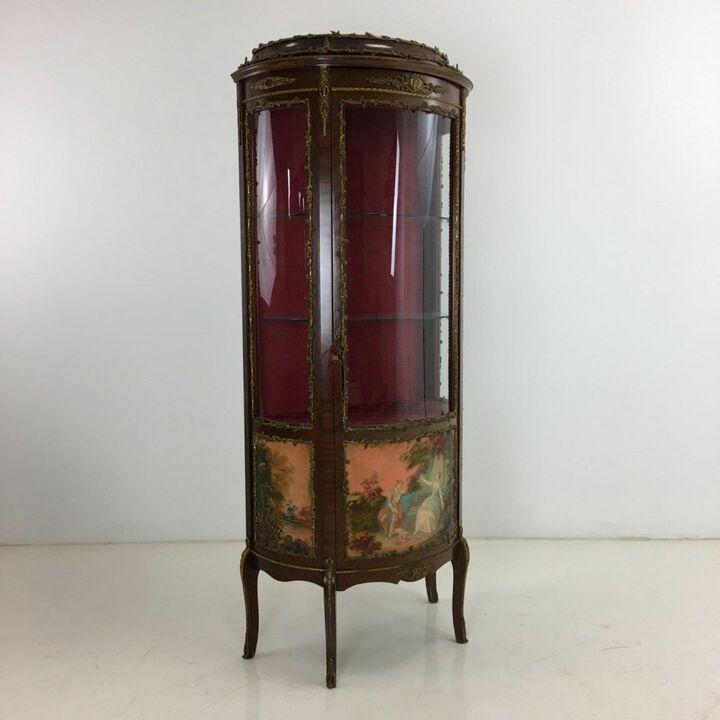 Витрина винтажная с росписью