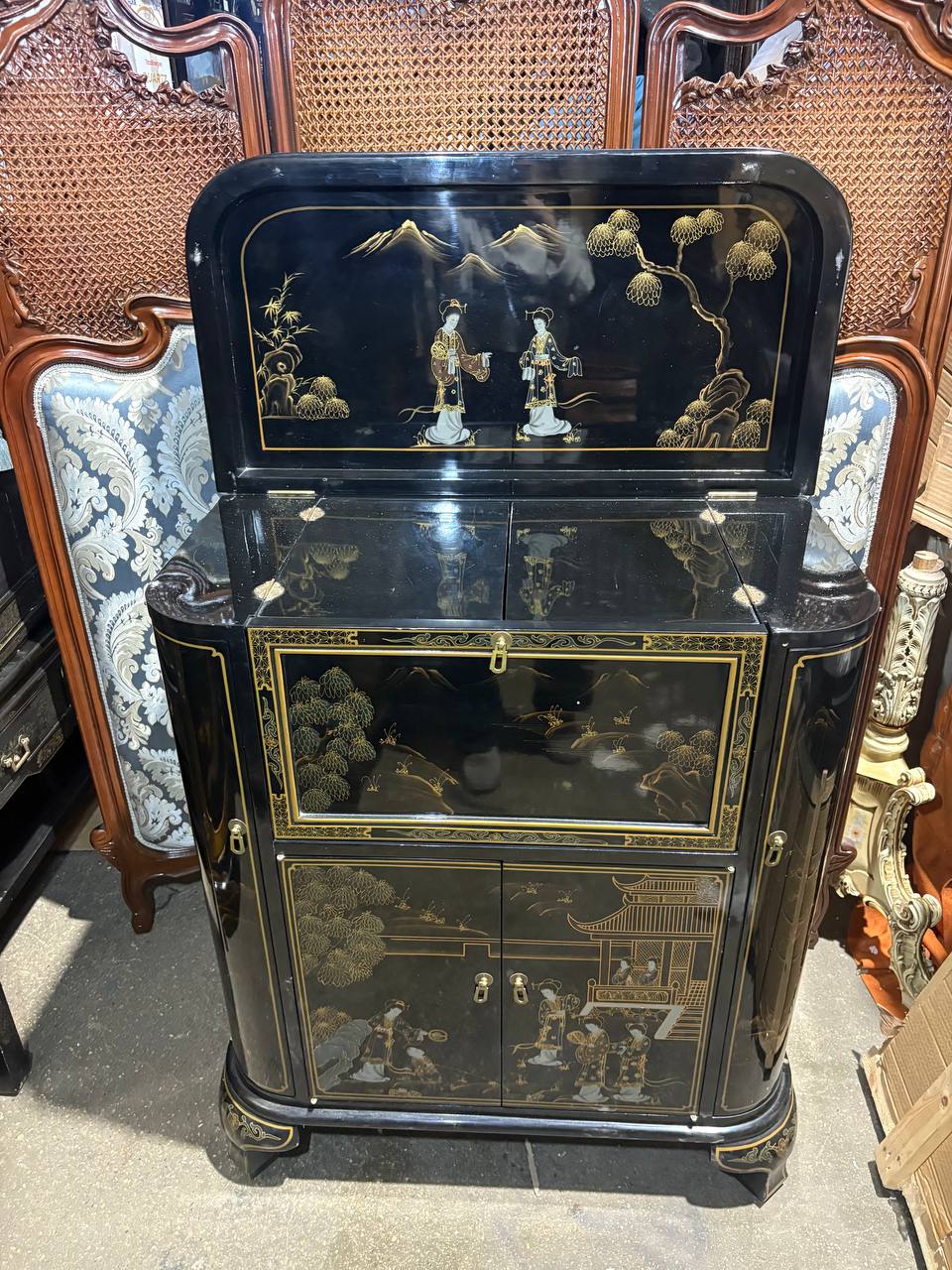 Тумба/Бар/Шкаф барный в стиле шинуазри