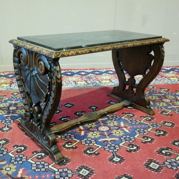 Стол обеденный в стиле ренессанс