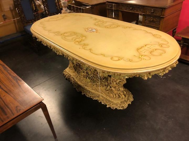 Стол обеденный в стиле венецианского барокко