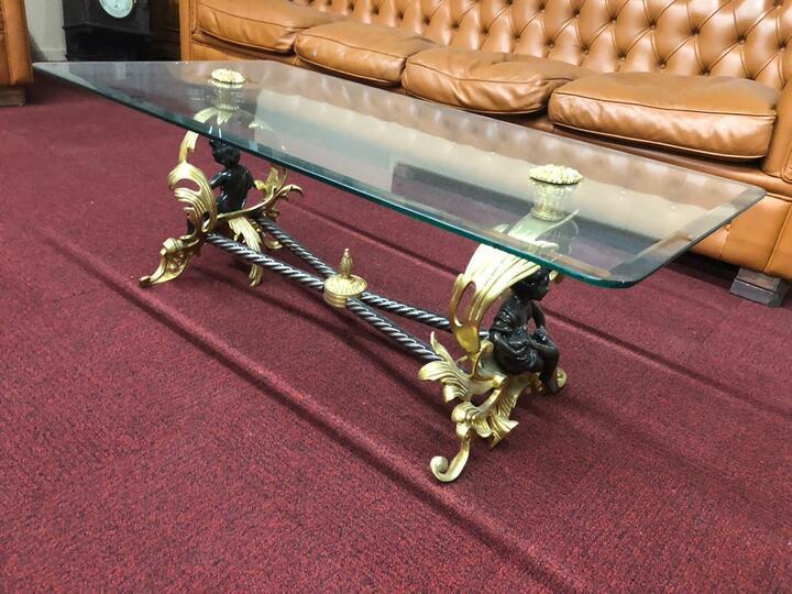 Столик журнальный стеклянный