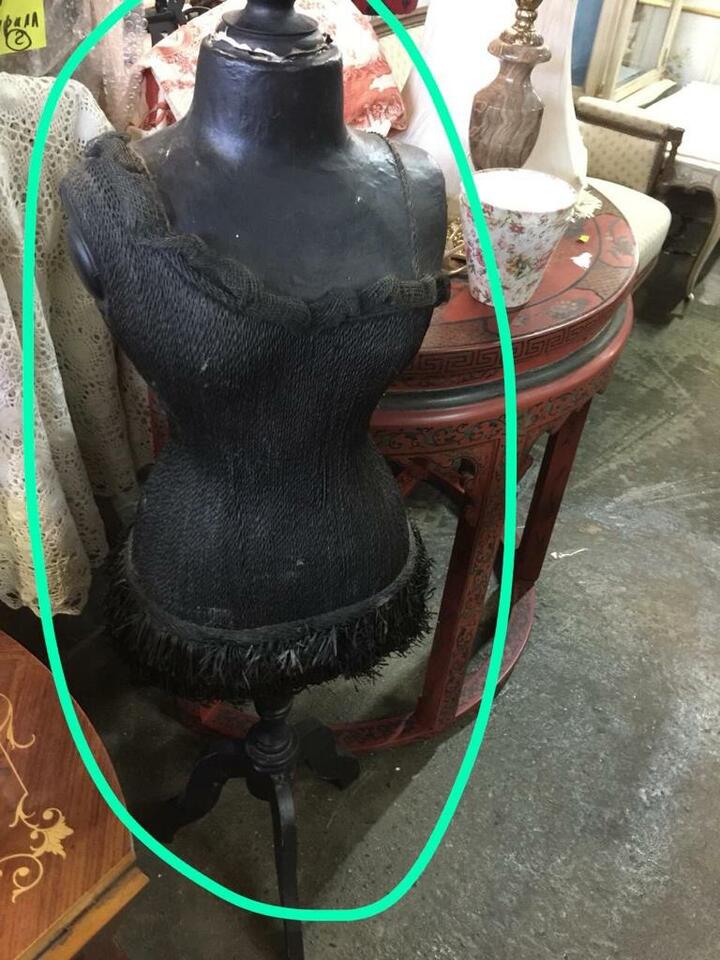 Манекен винтажный