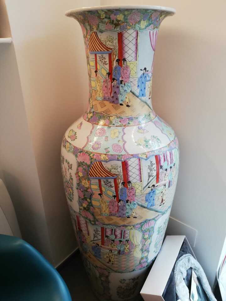 Ваза напольная в стиле шинуазри