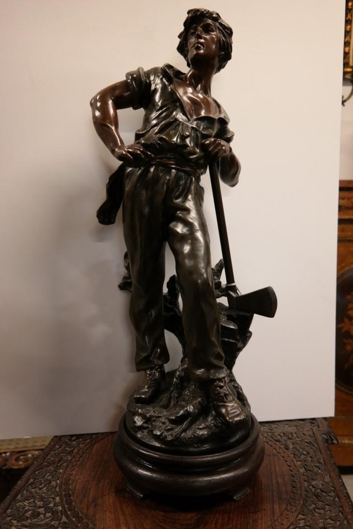 Скульптура бронзовая