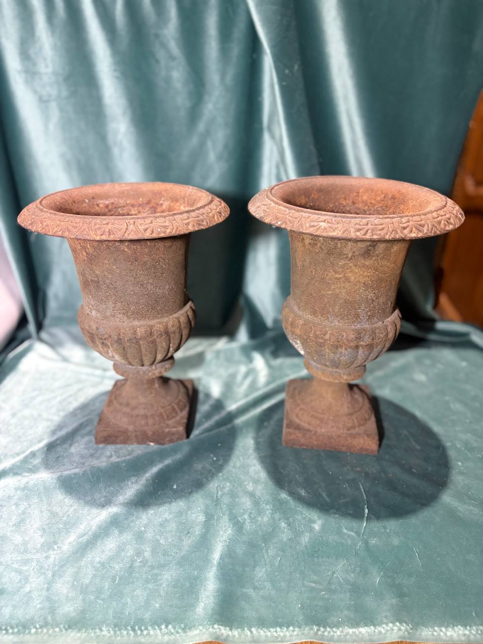 Вазон садово-парковый 2 штуки