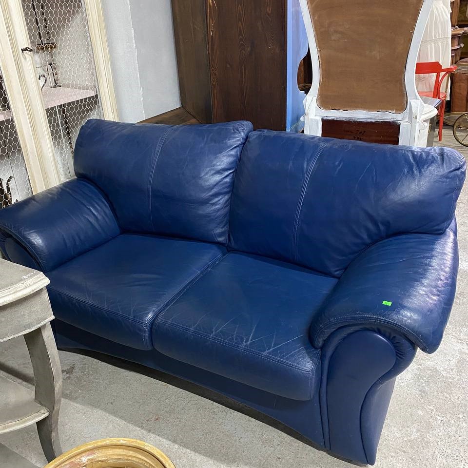 Диван винтажный кожаный