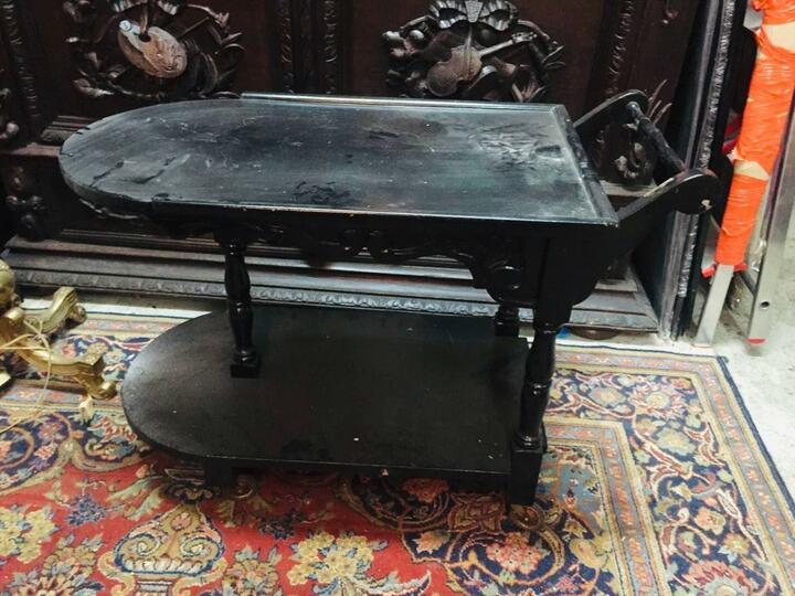 Столик сервировочный