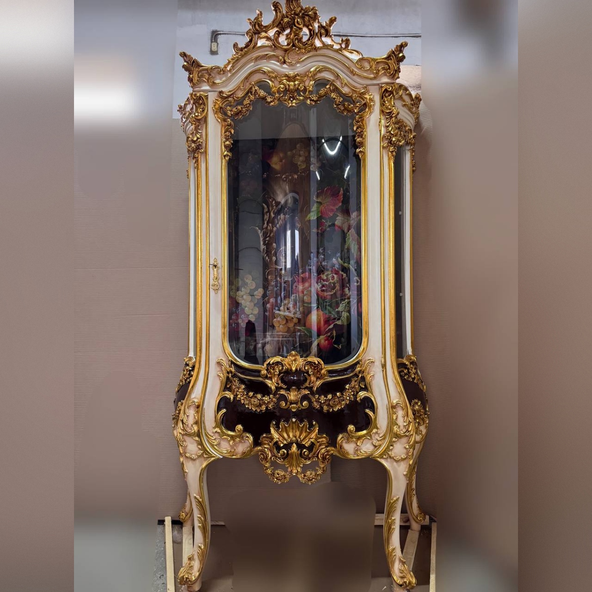 Витрина в стиле венецианского барокко