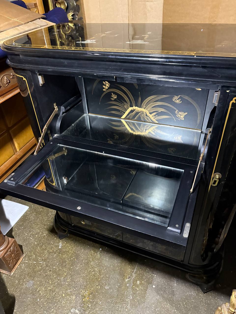 Тумба/Бар/Шкаф барный в стиле шинуазри