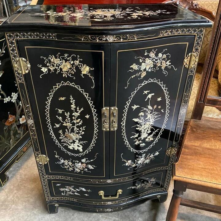 Комод/тумба в стиле шинуазри