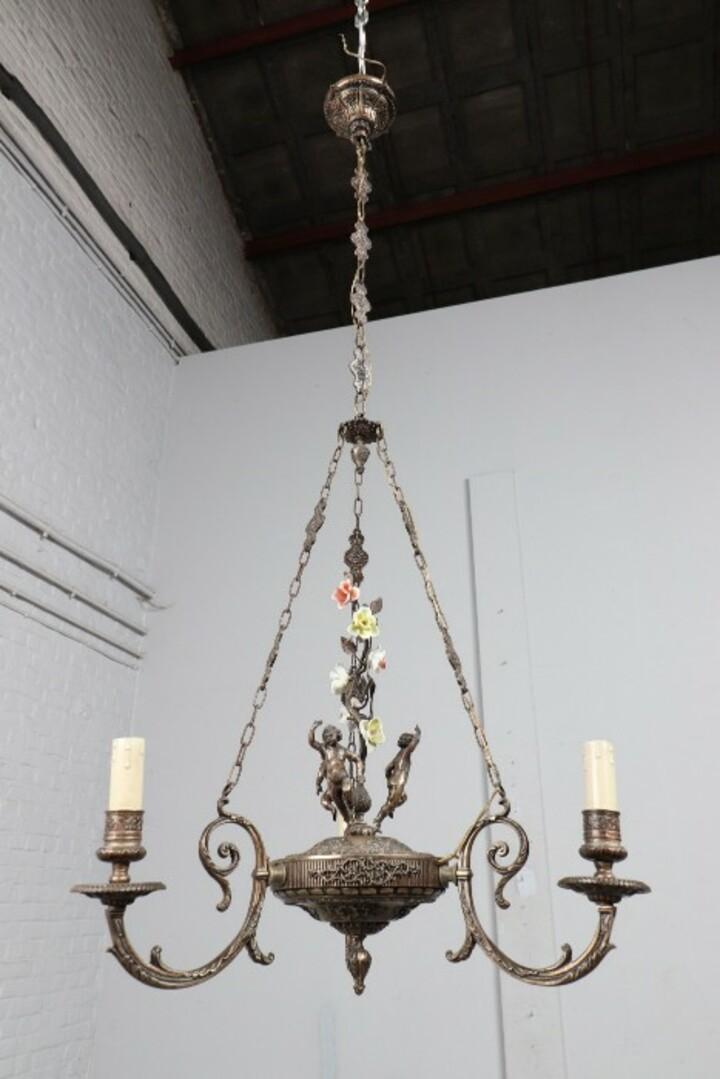 Люстра в стиле Людовика XV