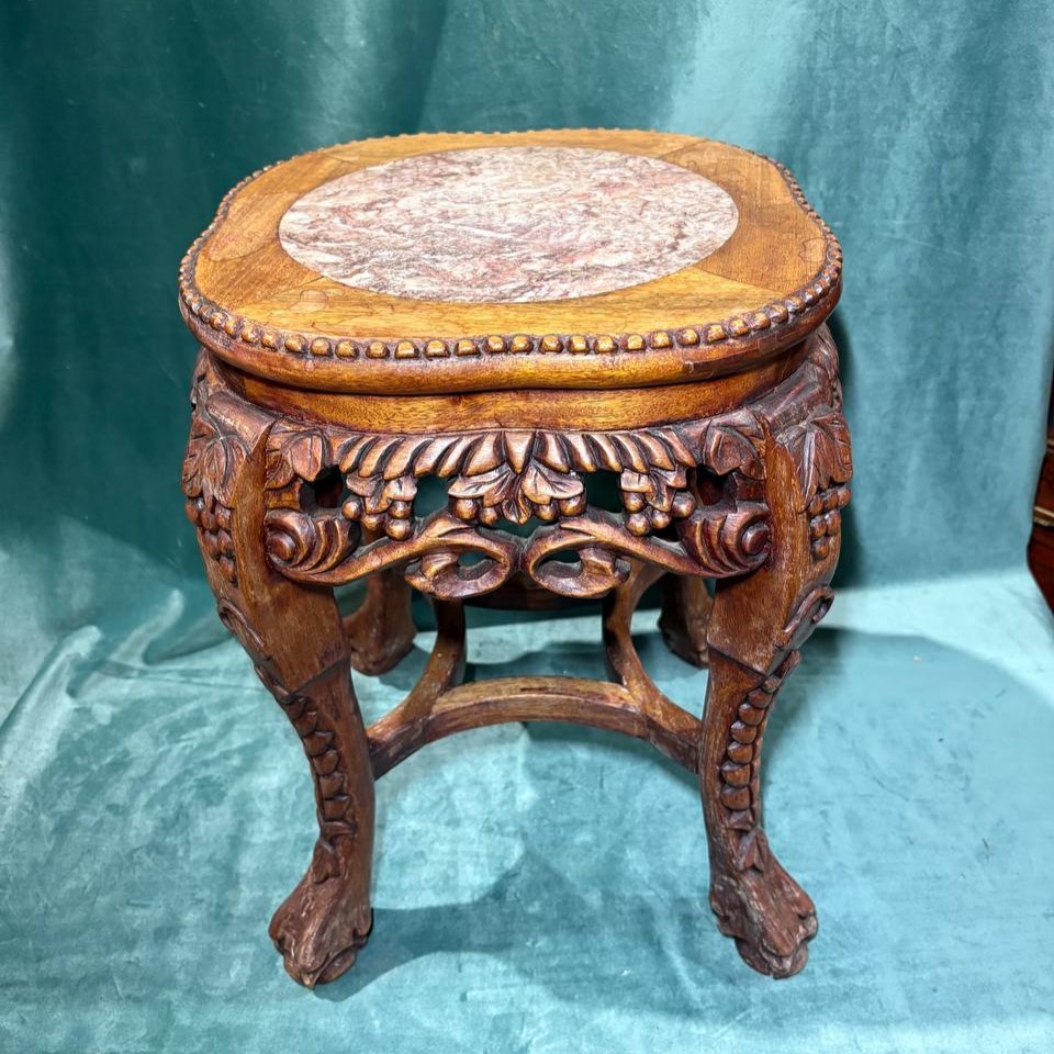 Подставка в восточном стиле