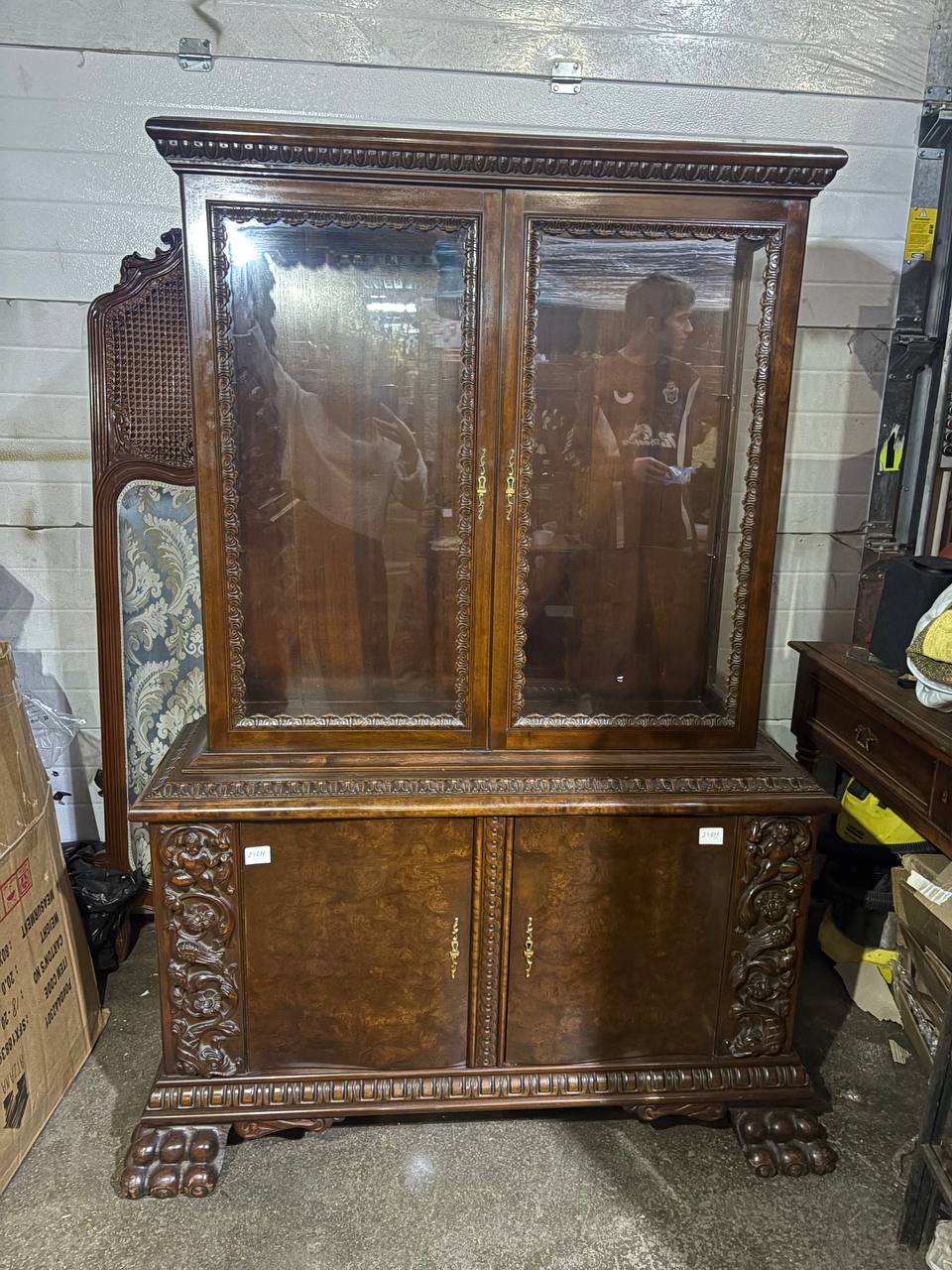 Шкаф/Витрина в стиле немецкого ренессанса