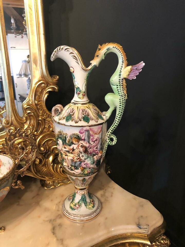 Кувшин фарфоровый Каподимонте