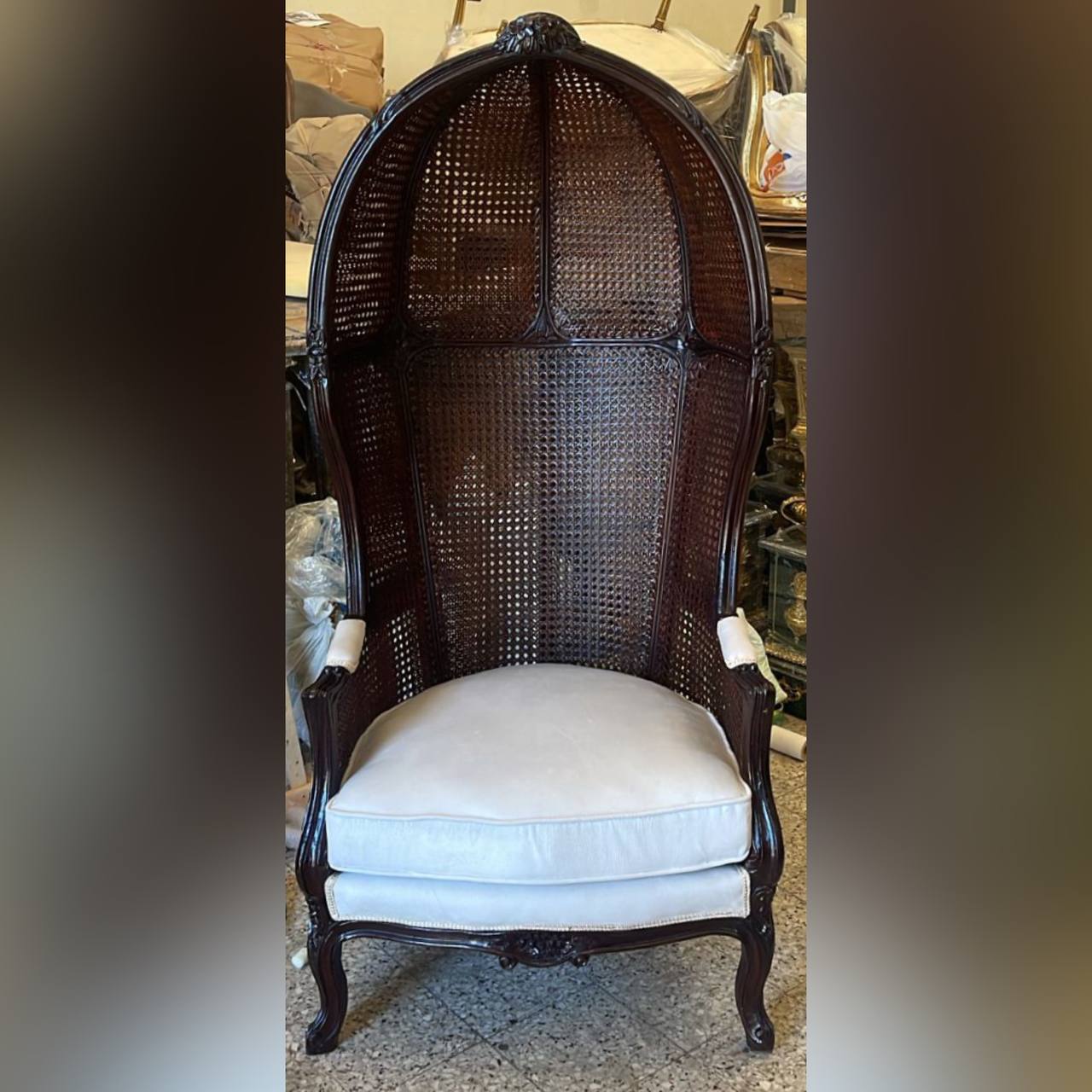 Кресло с капюшоном в стиле Людовика XV