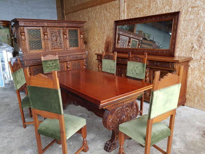 Столовая комната в стиле нео-ренессанса