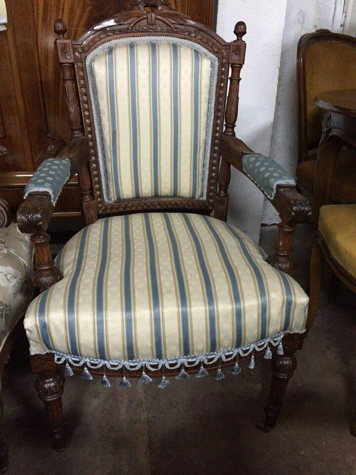 Кресло 19 века