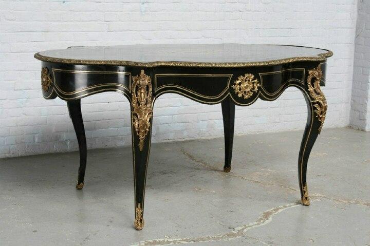 Стол журнальный в стиле Наполеона III 