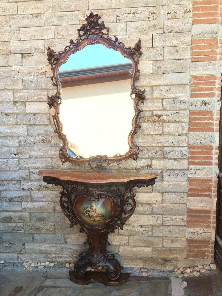 Консоль и зеркало в стиле барокко